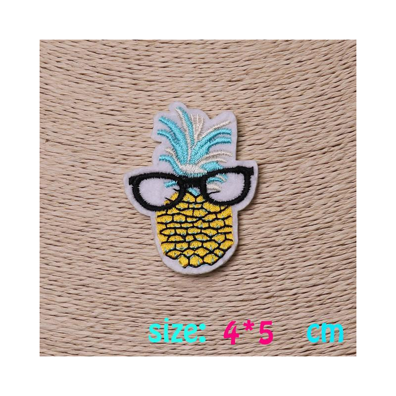 Year 1 St Ananas Järn På Broderade Lappa För Trasa Tecknad Serie Bricka Plagg Applikationer Diy Tillbehör