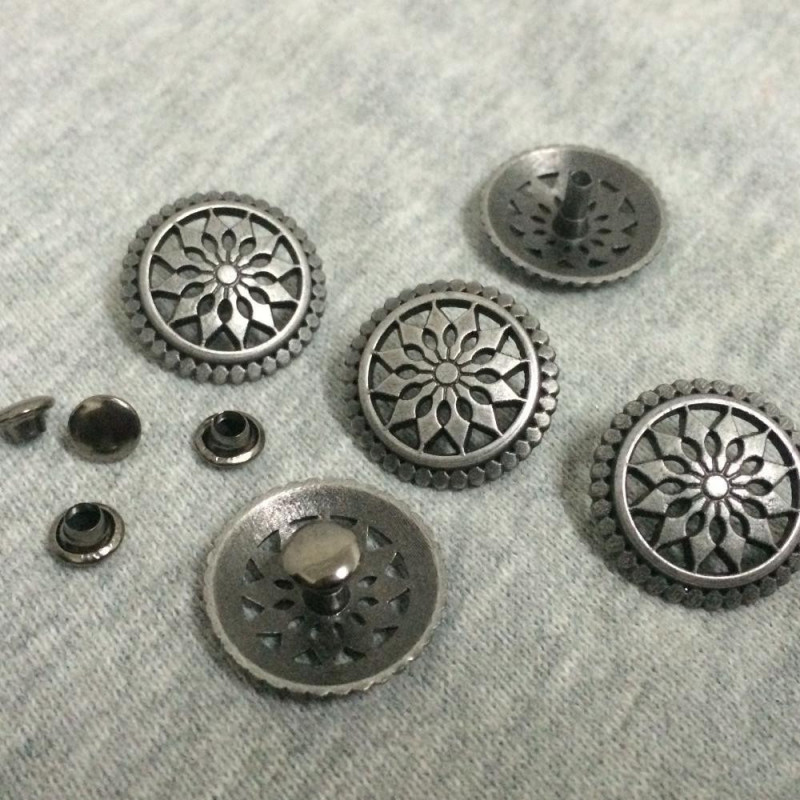 50st 19mm Antik Silver Runda Studs Nit Punk Runda Ihålig Spika Skor Bälte Väska Tillbehör Läder