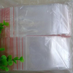 200 Ziplock Lagring Påsar Transparent Plast Dragkedja Påsar 7 X 10 Cm