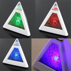 Noll Mode Pyramid Temperatur 7 Färger Led Byta Bakgrundsbelysning Led Larm Klocka