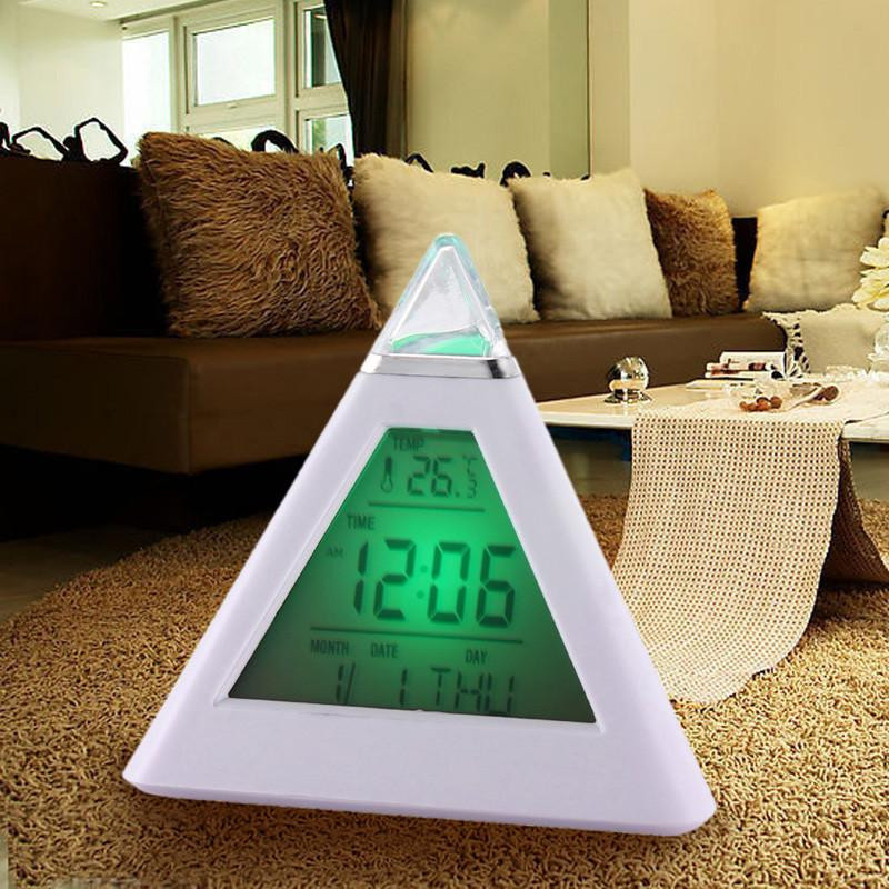 7 Led Färg Skiftande Pyramid Digital Lcd Larm Klocka Termometer Temperatur Datum Visa Elektronisk Tabell