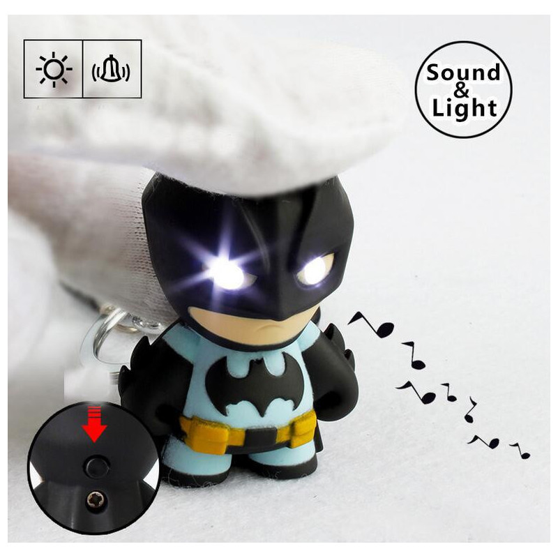 1 St De Avengers Läderlappen Led Ficklampa Handling Figur Leksaker Med Ljud Ckelringar